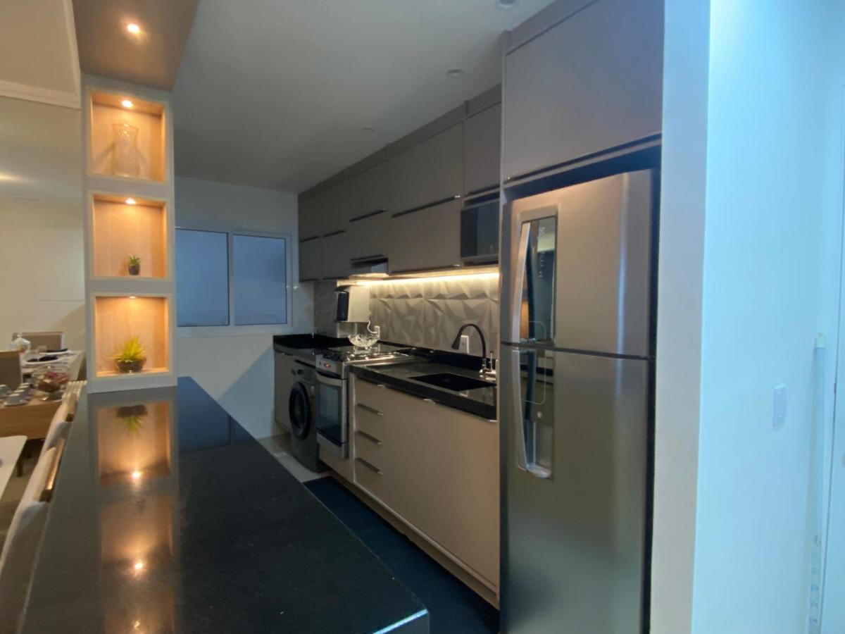 Em Com Varanda Gourmet Apartment