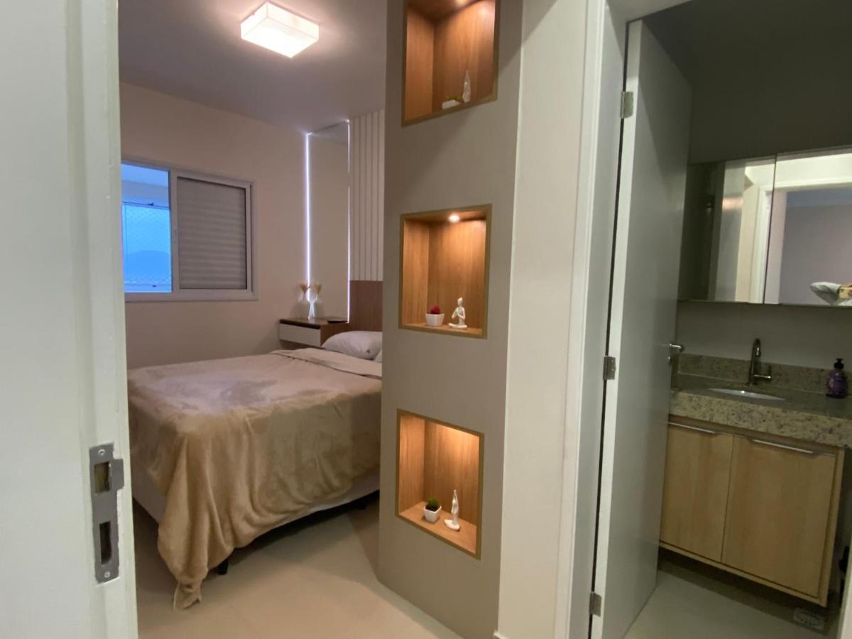 Em Com Varanda Gourmet Apartment